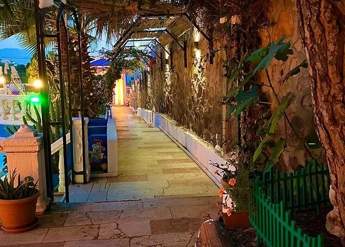 Aspat - Beach&restaurant 3*